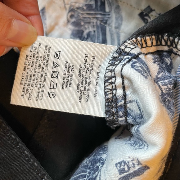 Anthropologie Pilcro Womens Moto Pants Black Ankle Zip Diamond Stitched size 2 - Picture 8 of 14